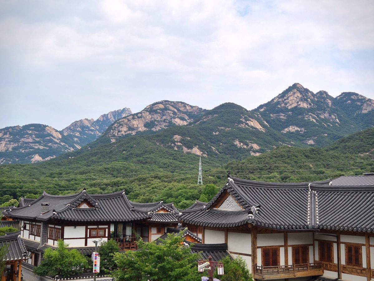 Eunpyeong Hanok Village + Temple